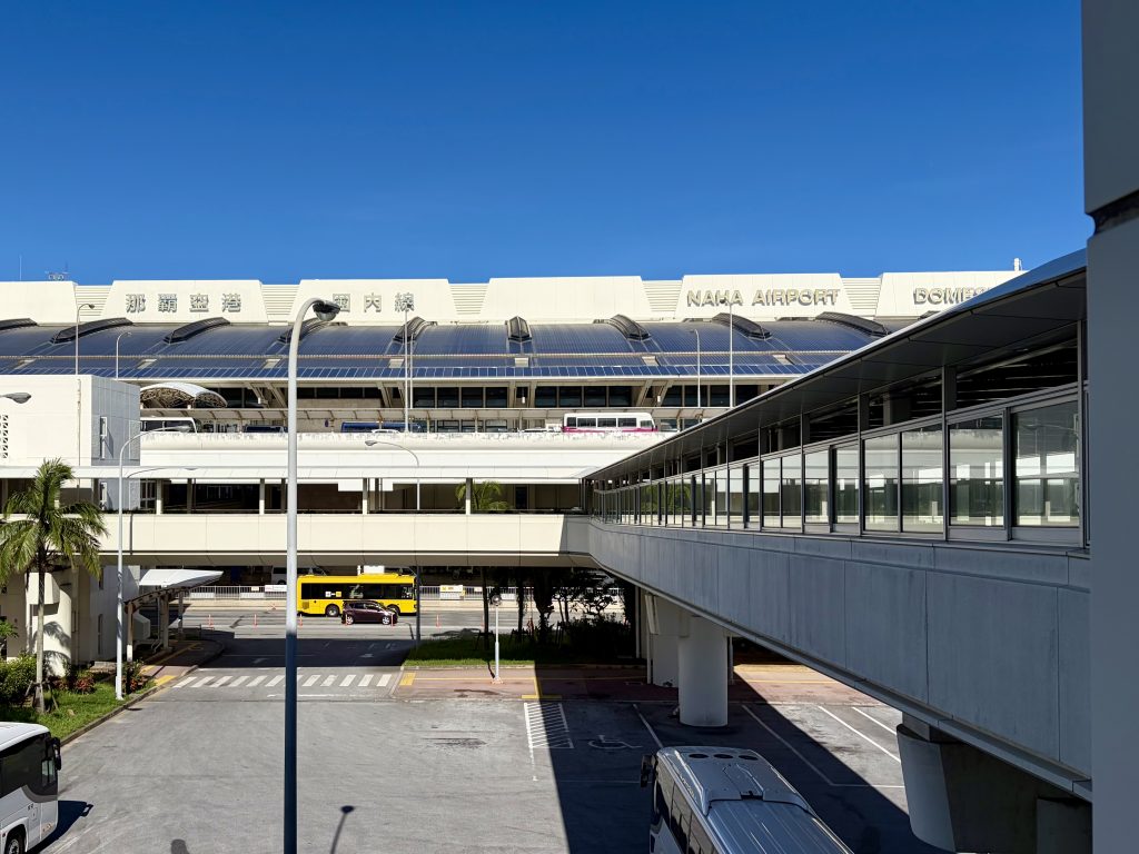 那覇空港の国内線ターミナル